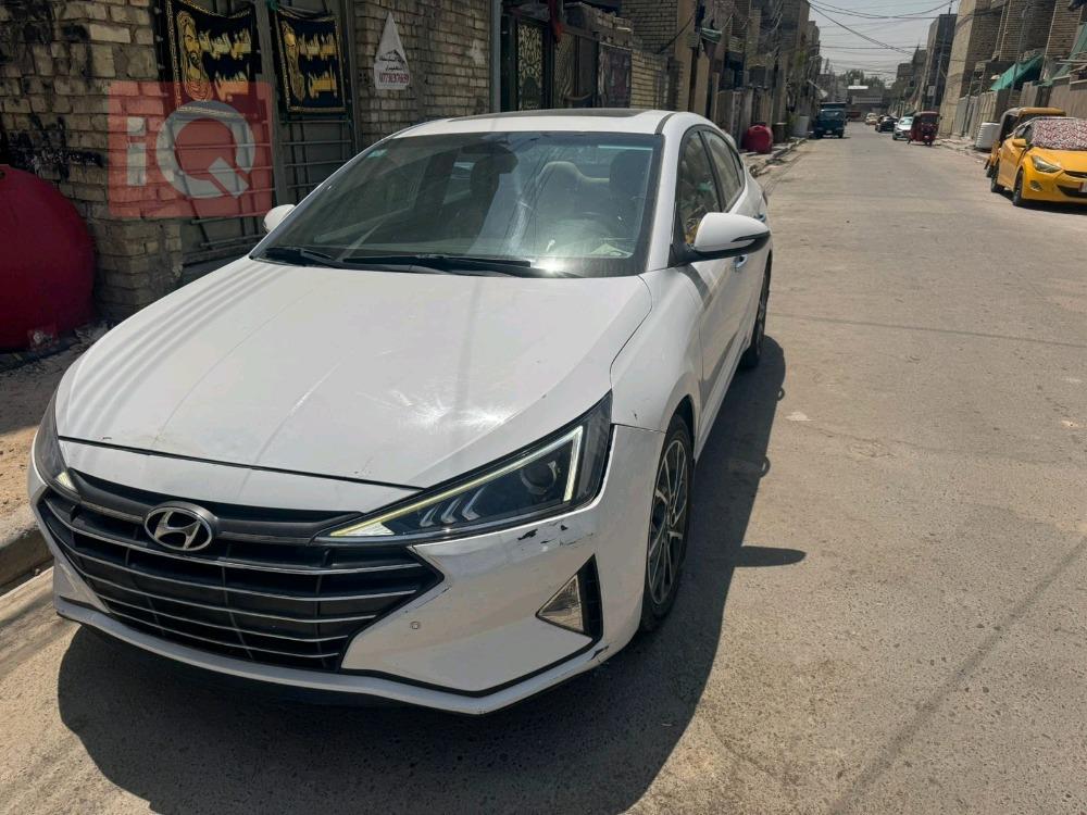 هیوندای ئەلەنترا